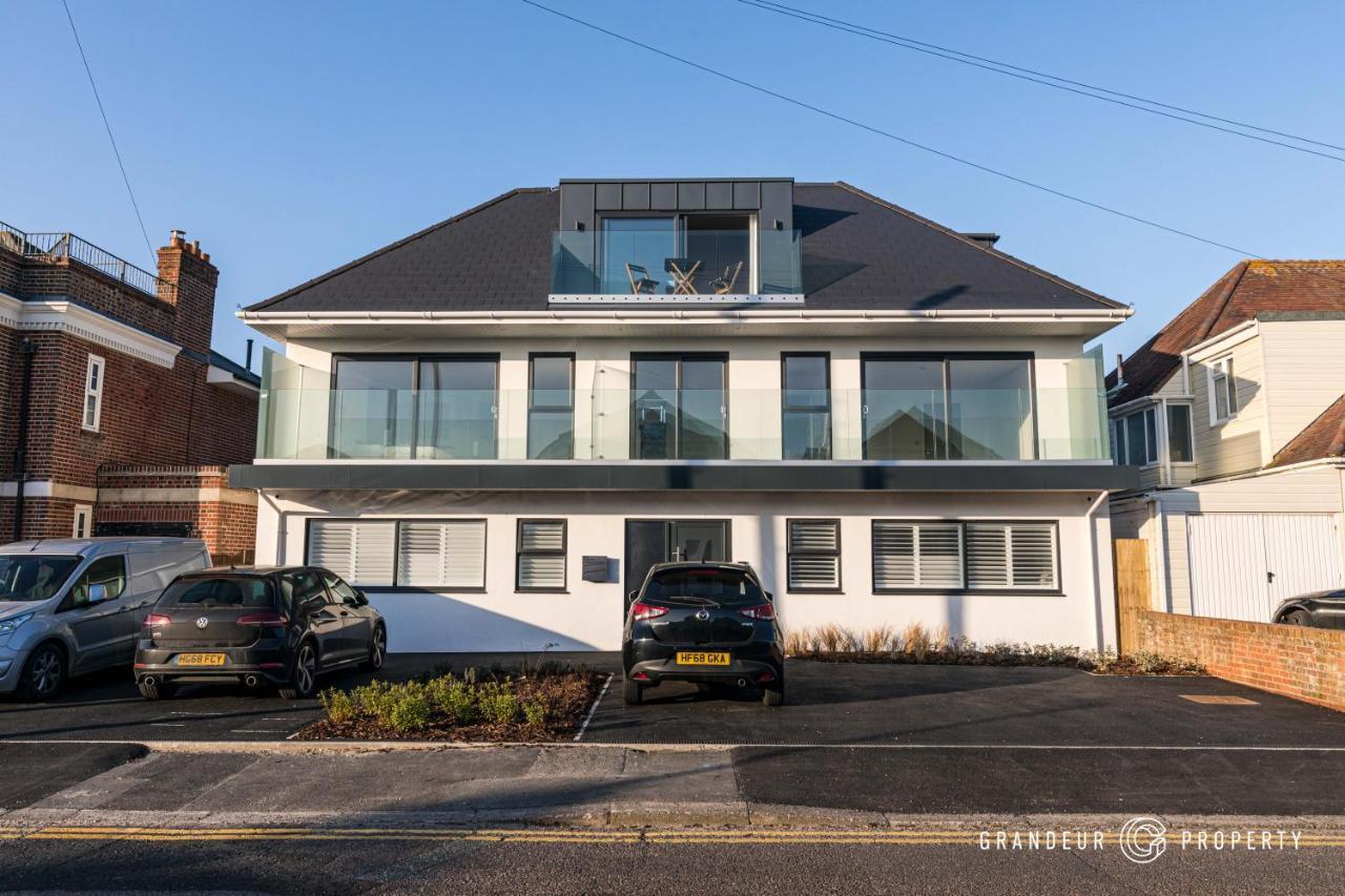Bournecoast - Stylish Flat With Balcony - Sea Glimpses - 10 Min Walk To Beach - Parking - Wifi - Fm8406 Bournemouth Exterior foto